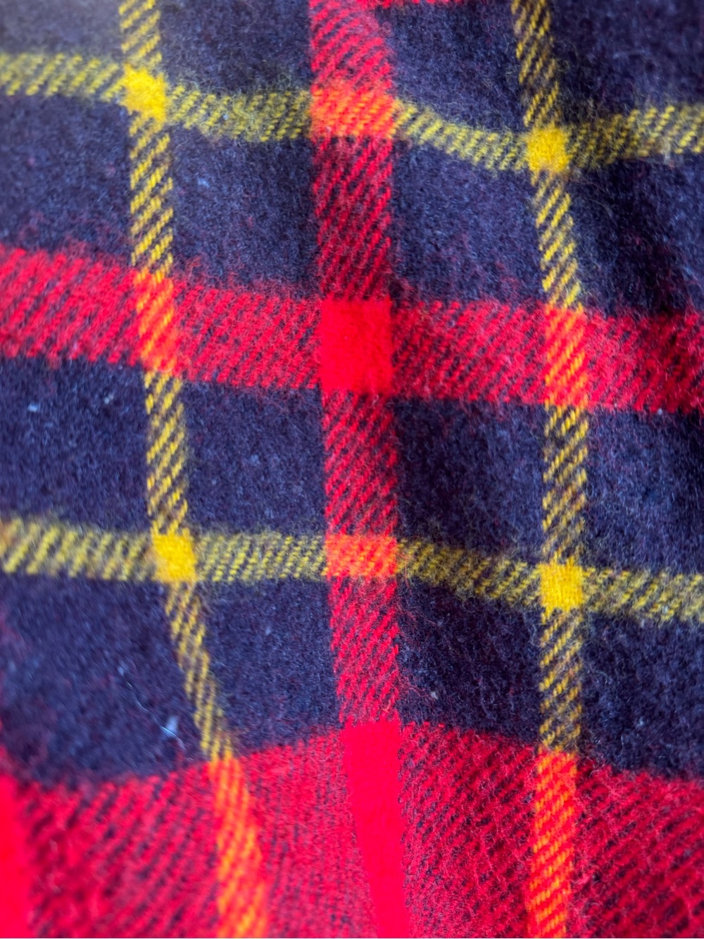 Vintage Faribault Faribo Woolen Mill Red Tartan Plaid Wool Blanket Throw 55”X62” - Picture 5 of 6